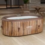 Arebos Whirlpool | Aufblasbar | In- & Outdoor | 190x120 cm oval | 2 Personen | 90 Massagedüsen | mit Heizung | 550 Liter | Inkl. Abdeckung | Bubble Spa & Wellness Massage